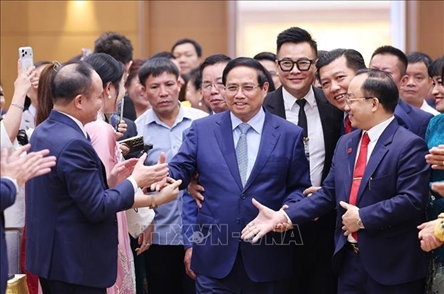 PM talks with business representatives on Vietnamese Entrepreneurs’ Day